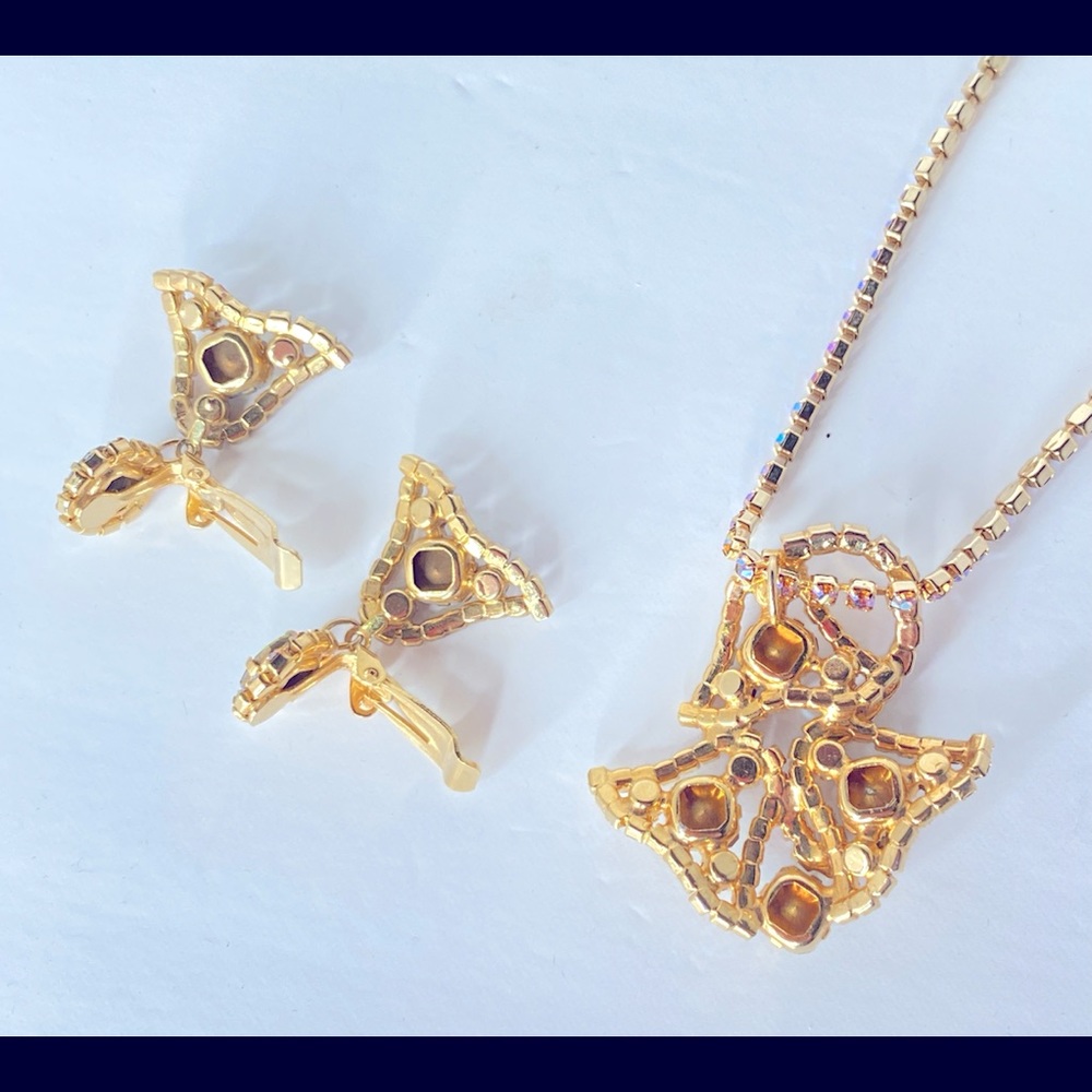 🔴 Vintage Rhinestone Necklace & Clip On Earrings - Picture 10 of 11